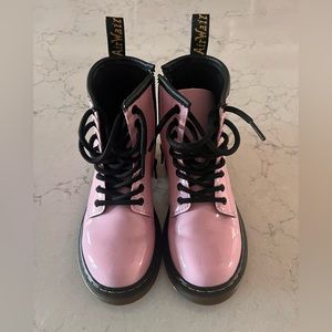Girls Dr Martens - Pink patent - size 13 US